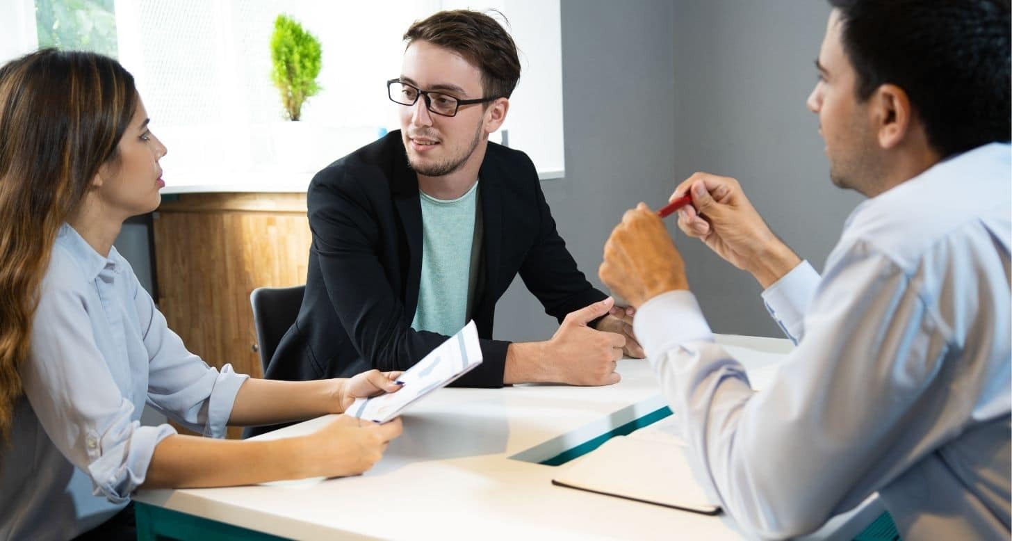 What-Does-a-Recruitment-Consultant-Do