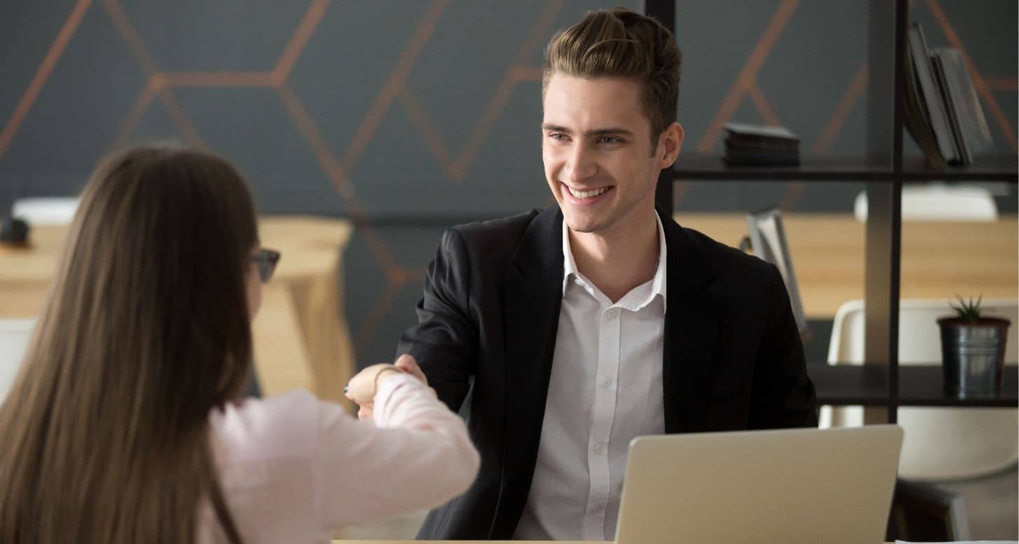 What-is-a-recruiting-consultant